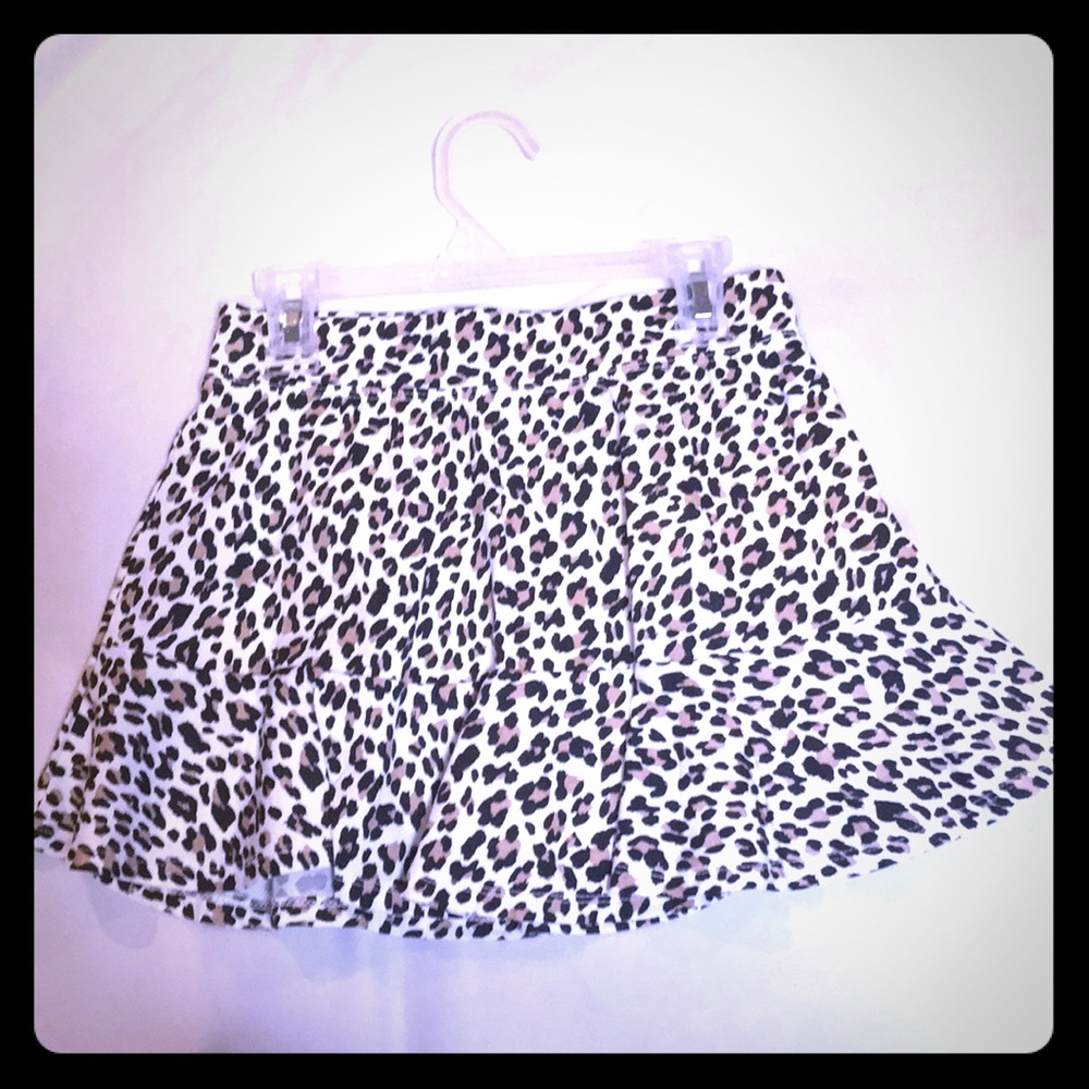 Children’s Place Girls Leopard Print Skirt/shorts